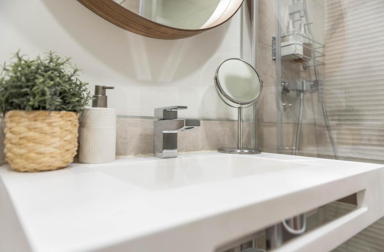 Lovely Boho Apartment With Parking - Historic Center By Rems Málaga Exteriör bild